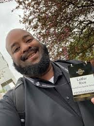 Ross Mccluney's Instagram, Twitter & Facebook