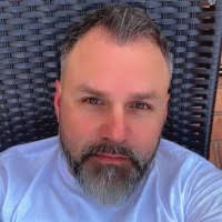 5000+ perfis com “. Douglas”