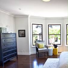 Walls Paper White Trim Decorators White Both Benjamin Moore White Walls Living Room Living Room Paint Paint Colors For Living Room