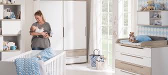 Während du dich sehnlichst auf deinen nachwuchst freust, ist die perfekte zeit, um sich an die gestaltung des zukünftigen babyzimmers zu machen. Babyzimmer Komplett Gunstig Online Kaufen Mobel Karmann