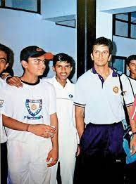 This is the 4th one day of the 1st sahara cup played in toronto, canada 1996. 7 Extremely Rare Pictures Of Rahul Dravid The Great Wall Of India