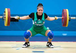 Armez multiservicios, san francisco de campeche. Luz Acosta Weightlifting With Her Pregnancy Gf