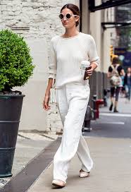 8 Celebrity Outfits You Can Re Create For Under 100 Fashion Minimal Fashion Celebrity Outfits