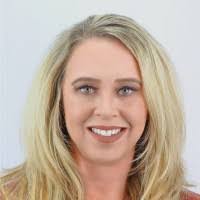 Kim Kindle's Instagram, Twitter & Facebook