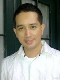 219 CURRICULUM VITAE Nama : dr. Kevin Gilbert Tempat/ tanggal lahir :  Jakarta/ 19 September 1980 Agama : Islam. Email :