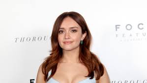 Chris also has been equally fortunate when it comes to love life as he is. Is Olivia Cooke Married Her Bio Age Husband Parents Height Net Worth And Dating Married Celebrity