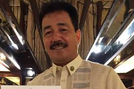 10 TULA PARA KAY MANUEL QUEZON