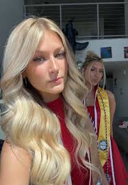 Celebrate Graduation with Your University Friends