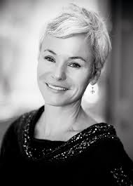 Kim Rosenstein's Instagram, Twitter & Facebook