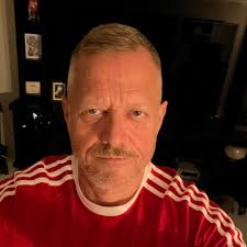 Who is a good tattoo artist in Palm Springs for a small tattoo to cover a  scar?