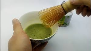 Maça çayı japonya kırsalında yetiştirilerek toz haline getirilir ve öyle tüketilir. Karadeniz Matcha Matcha Maca Cayi Premium Doga Kutusu Yesil Cay Youtube