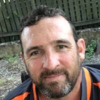 90+ perfiles de «Devin»