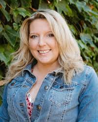 Lacy Young's Instagram, Twitter & Facebook