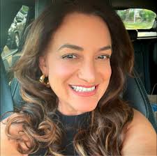 Who can clean a pool in Fort Myers Shores?