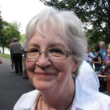 KARE reporter Karla Hult gives birth to baby girl