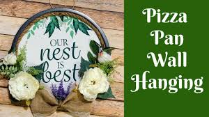 Everyday Crafting Dollar Tree Pizza Pan Wall Hanging Youtube Pan Pizza Dollar Tree Crafts Diy Dollar Tree Decor
