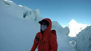Juan pablo, arquitecto y padre de tres hijos, ya había hollado el aconcagua en 2017 y luego el manaslu, en 2018. Juan Pablo Mohr El Montanista Chileno Que Logro Un Record Guinness En Dos De Las Cumbres Mas Altas Del Mundo El Mostrador