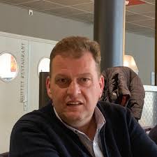 Beste netwerk, Met trots deel ik mee dat ik met succes mijn Associate…