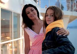 Τελευταία στιγμή η δωροθέα μερκούρη απέφυγε την πανδημία στην ιταλία. Dwro8ea Merkoyrh Diakopes Sta Ellhnika Nhsia Me Thn Korh Ths Pics Epirus Eye