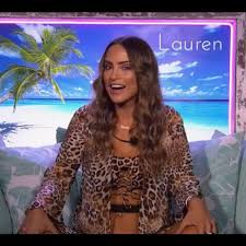 Just when we thought we wouldn't be getting our love island fix this year after the 2020 uk series was love island usa season 2 contestant calvin. Love Island Us Stars Stunned As New British Bombshell Sets Pulses Racing In Villa Mirror Online
