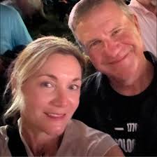 Recommendations for a great dentist would be appreciated- looking for an  office that is modern, offers gentle cleanings and/or sedations. Thanks!