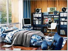 We've found gorgeous boy bedroom ideas for small rooms that make every square inch count. 7 Cool Bedroom Ideas For Teenage Guys With Small Rooms Home Design Ideas
