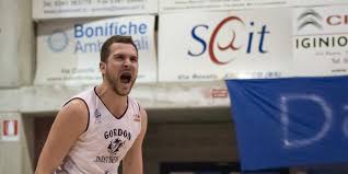 Il suo primo campionato è nel 1969 1° divisione provinciale, diventera basket cecina nel 1978, dopo un campionato di serie c nazionale. Basket Serie B Olginate La Stagione Iniziera A Meta Novembre Lecco Notizie