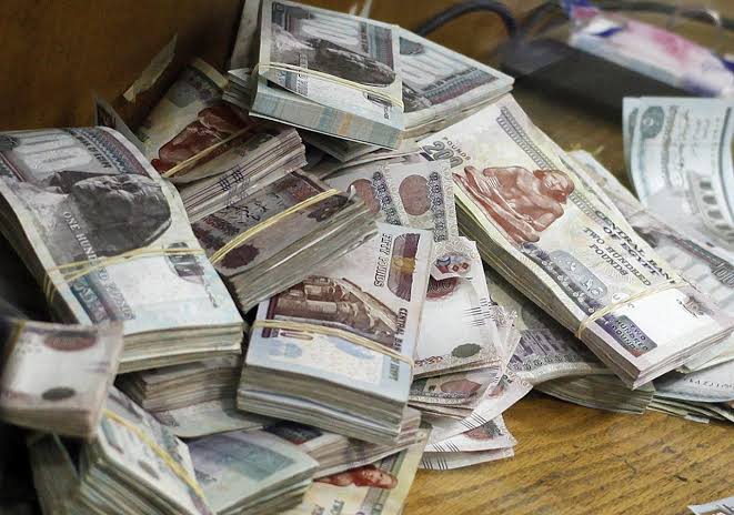 ختام الجمعة استقرار واضح في سعر الدولار