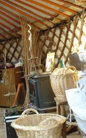 Vannerie En Ardeche Dans Une Yourte Catherine Gey Wood Firewood Crafts