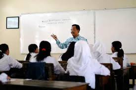 Download now kriteria guru honorer untuk jadi cpns erafakta com. 99 Animasi Bergerak Gambar Guru Mengajar Kartun Cikimm Com