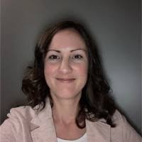 100+ "Roxanne M." profiles