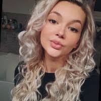 Michelle Kapp's Instagram, Twitter & Facebook