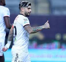 Ever banega è ufficialmente un calciatore dell'al shabab. Al Shabab Confirms Its Lead By Four In Victory Braiseentrance Com