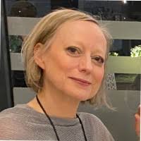 100+ “Stephanie” profili