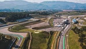 Supercar e auto classiche di pregio di collezionisti e club hanno sfilato da piazza vittorio veneto per arrivare fino. Gran Premio D Italia Oakley Leovince