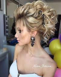 18 Elegant Hairstyles For Prom 2020 Prom Hairstyles For Long Hair Hair Makeup Hairstyle