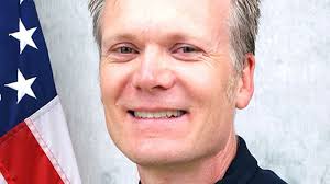 Colorado: 'Hero' who gunned down cop killer shot dead himself by police