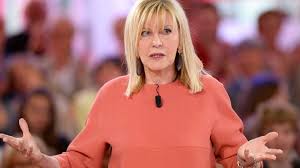 Chantal Ladesou revient avec émotion sur la mort tragique de son fils de 21 ans - Femmeactuelle.fr