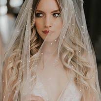 Elena Buck (elenaduckybucky)