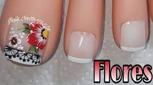 El estilo elegido en la decoración de las uñas de los pies, es un reflejo de la personalidad de las mujeres. Decoracion De Unas Flores Facil Para Pie Youtube