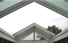 Unser Dachschiebefenster Gibt Einen Herrlichen Und Gigantischen Blick Gen Himmel Frei Es Ist Das Grosste Verfahrbare Da Dachschiebefenster Glashaus Dachfenster