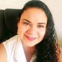 3 perfiles de «Leyla Flores»