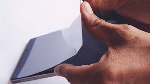 How To Remove Your Screen Protector
