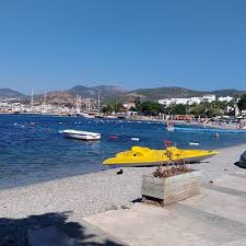 Kumbahçe sahili yakınlarında denize çiçek bırakıldı. Top 10 Beaches In Bodrum District Turkish Aegean Coast