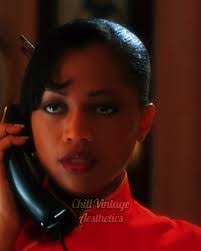 Tessa Randall's Instagram, Twitter & Facebook