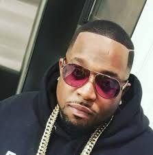 You are going to love this Easy Crockpot Pepper Steak recipe! All the  flavor with very little work full recipe-->  https://www.eatingonadime.com/crockpot-pepper-steak-recipe/