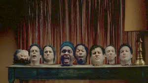 Remember this? 8 Heads in a Duffel Bag (1997) starring Joe Pesci, Kristy  Swanson and David Spade. #GeekFire #8HeadsInADuffelBag