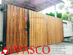 Desain pagar minimalis lainnya yang bergaya modern juga banyak yang menggunakan bahan besi hollow untuk membuat model pagar besi yang sesuai. Pagar Grc Minimalis Klasik Di Bnr Bogor Desain Rumah Idaman Appasco Indonesia