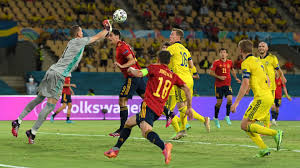 Pedri presionado por albin ekdal. 1uftbvhnkjhi1m
