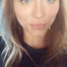 Carrie Ridenour's Instagram, Twitter & Facebook